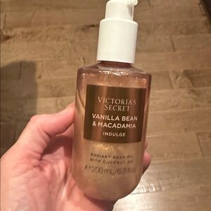 Victoria's Secret Gold Radiant Body Oil